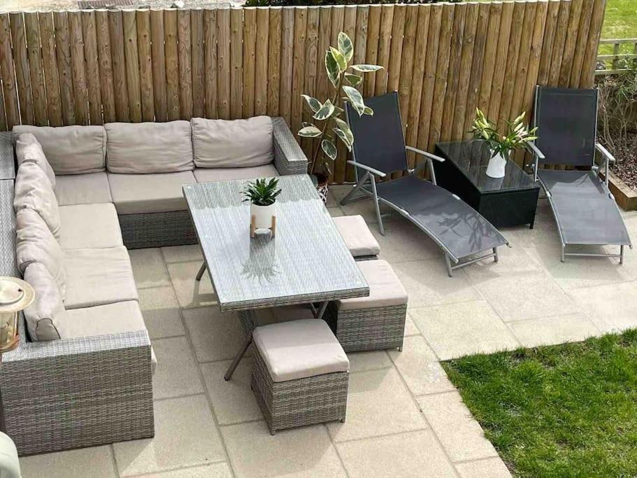Modern 4 Bedroom House In Weymouth Sunny Corner Екстер'єр фото