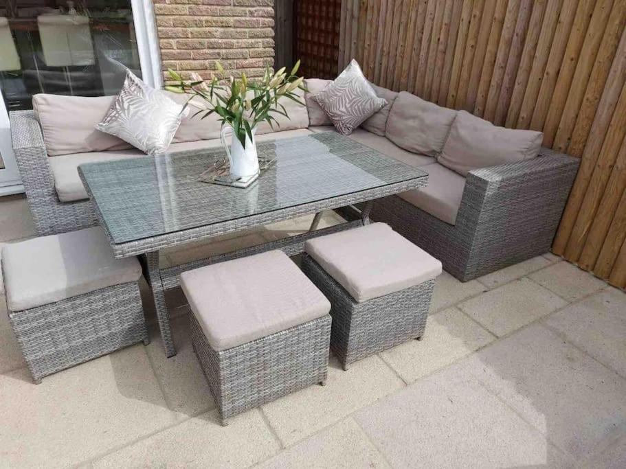 Modern 4 Bedroom House In Weymouth Sunny Corner Екстер'єр фото