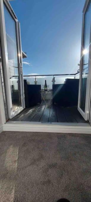 Modern 4 Bedroom House In Weymouth Sunny Corner Екстер'єр фото