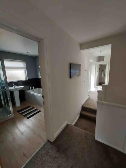 Modern 4 Bedroom House In Weymouth Sunny Corner Екстер'єр фото