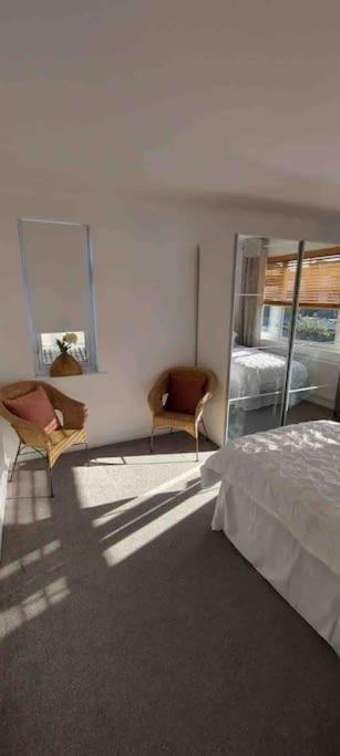 Modern 4 Bedroom House In Weymouth Sunny Corner Екстер'єр фото