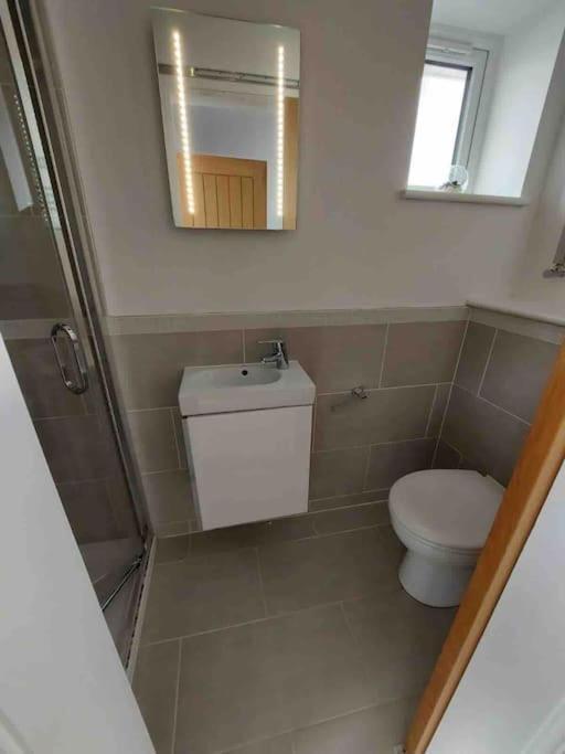 Modern 4 Bedroom House In Weymouth Sunny Corner Екстер'єр фото